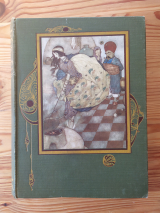Stories from the Arabian Nights. Retold by Laurence Housman, illustrated by Edmund Dulac. London, Hodder and Stoughton, 1919. Cartonnage de l\'éditeur